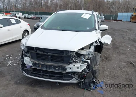 2018 Ford Escape Se z USA, uszkodzony, nr VIN 1FMCU9GD5JUC25213